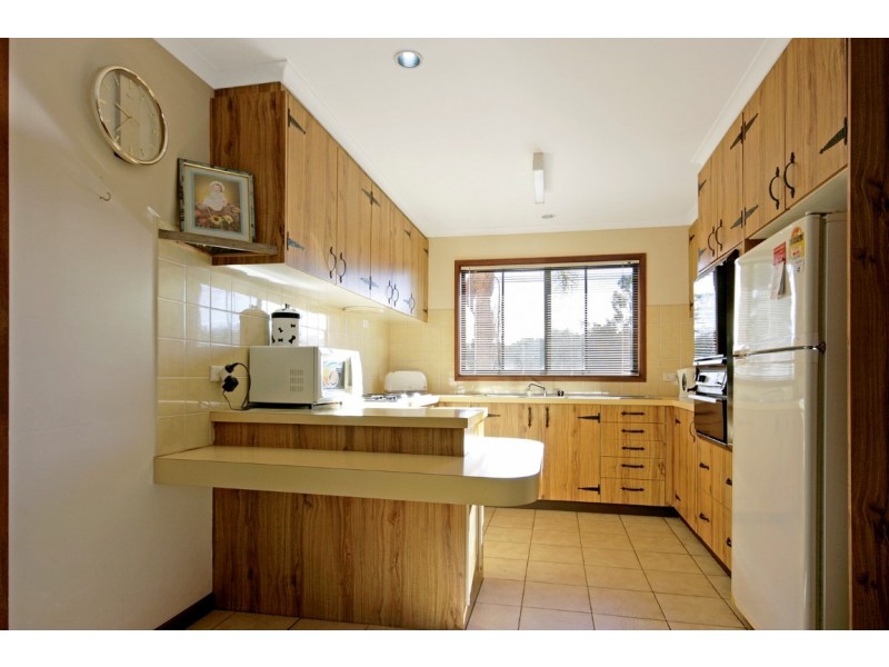 10 Christopher Crescent, Batehaven NSW 2536