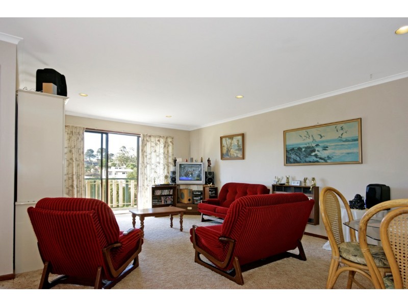 10 Christopher Crescent, Batehaven NSW 2536