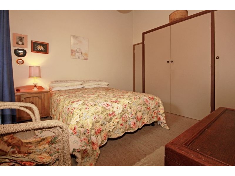 70 Clarke Street, Broulee NSW 2537