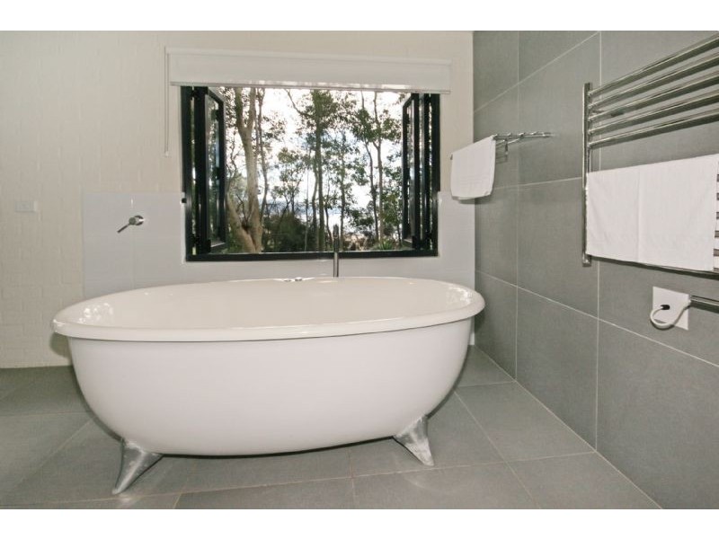 9 Billabong Place, Surf Beach NSW 2536