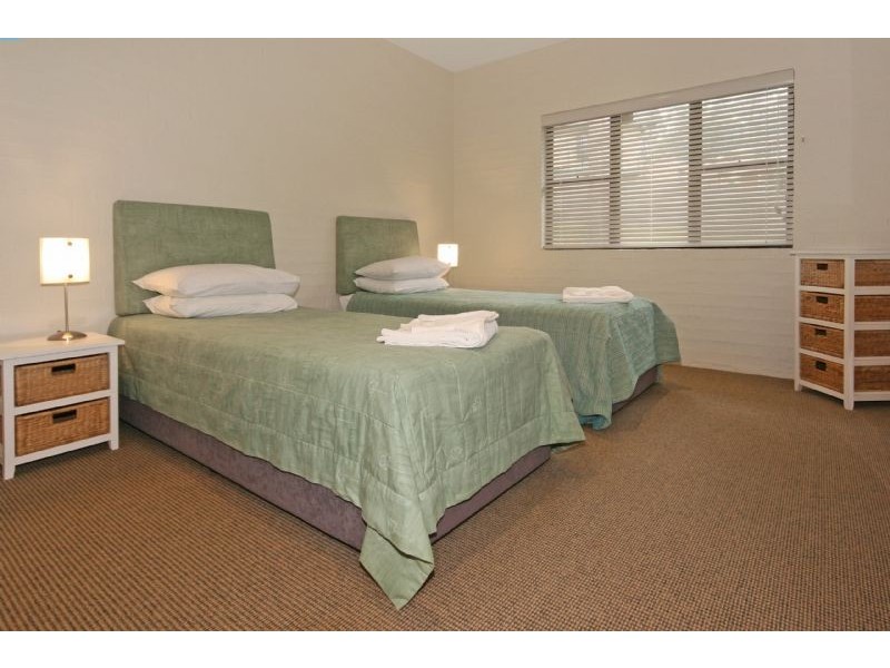 9 Billabong Place, Surf Beach NSW 2536