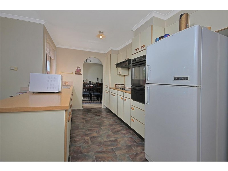 5 Caley Place, Sunshine Bay NSW 2536