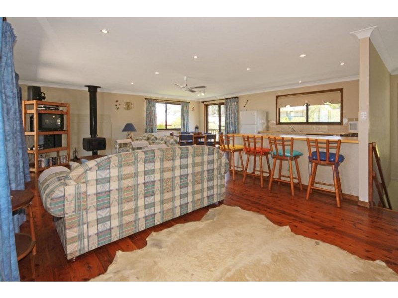 16 Endeavour Ave, Lilli Pilli NSW 2536