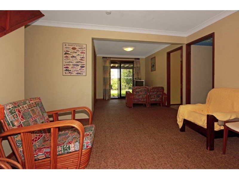 16 Endeavour Ave, Lilli Pilli NSW 2536