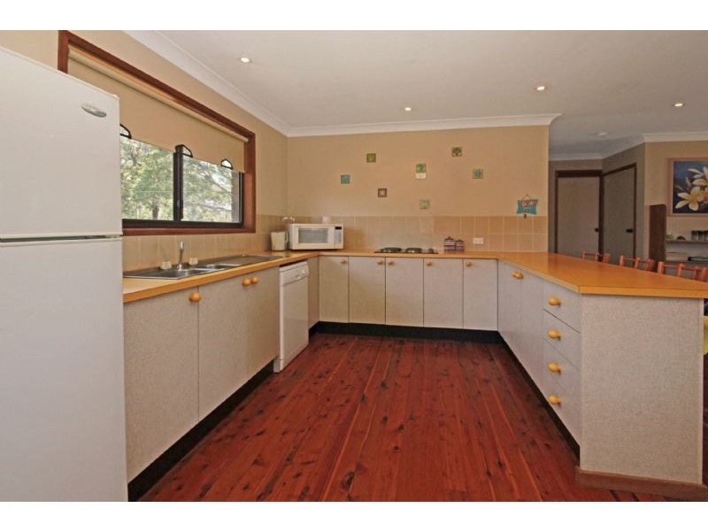 16 Endeavour Ave, Lilli Pilli NSW 2536