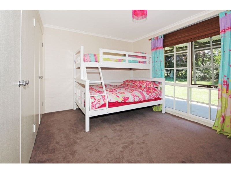 29 Eric Fenning Drive, Surf Beach NSW 2536