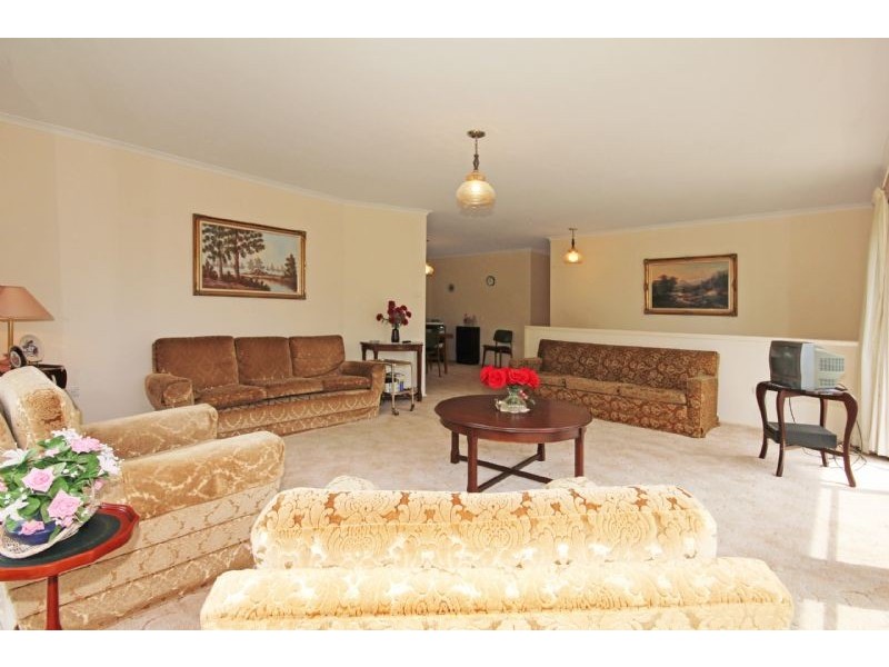 72 Cook Avenue, Surf Beach NSW 2536