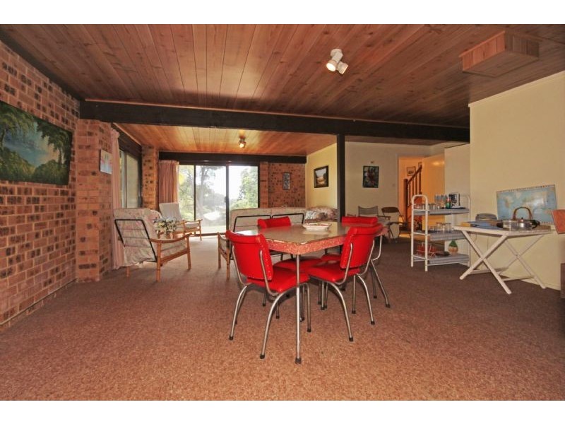 72 Cook Avenue, Surf Beach NSW 2536