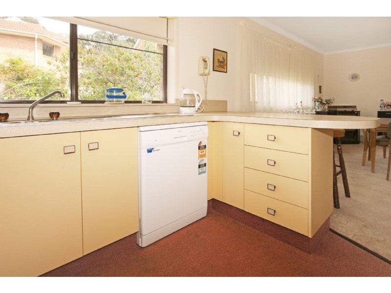 72 Cook Avenue, Surf Beach NSW 2536