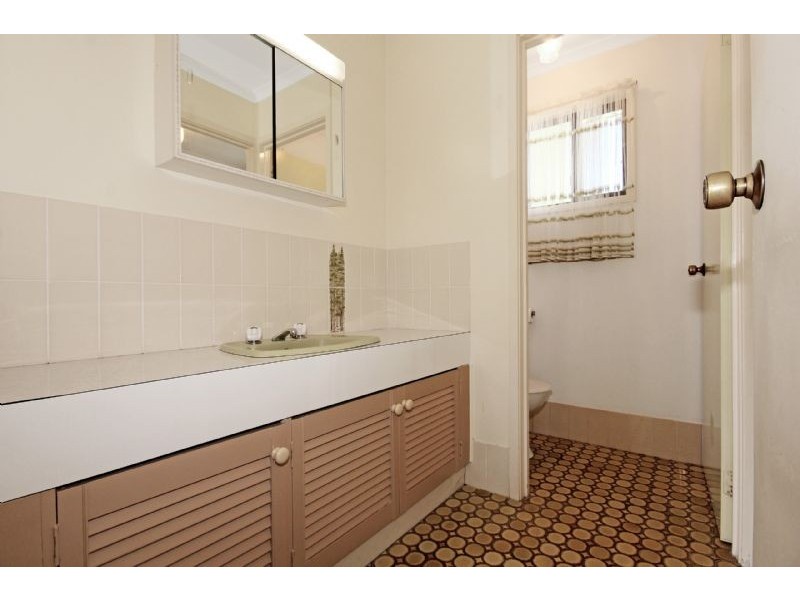 30 Timbara Crescent, Surfside NSW 2536