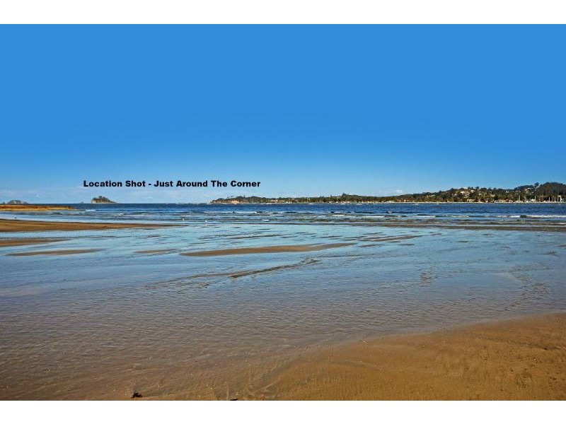 30 Timbara Crescent, Surfside NSW 2536