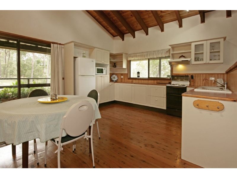 31 Lynchs Lane, Batemans Bay NSW 2536