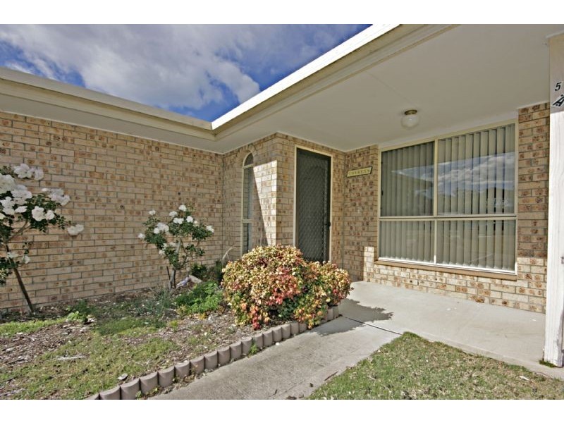 5 Excelsa Court, Maloneys Beach NSW 2536