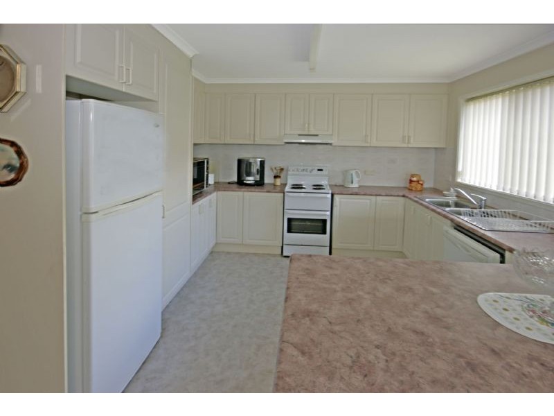 5 Excelsa Court, Maloneys Beach NSW 2536