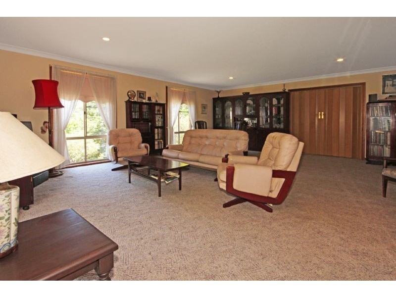 5 Burkes Way, Surf Beach NSW 2536