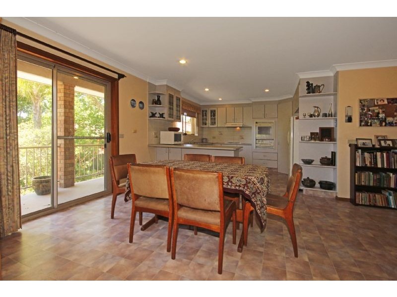 5 Burkes Way, Surf Beach NSW 2536