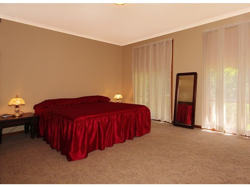 5 Burkes Way, Surf Beach NSW 2536