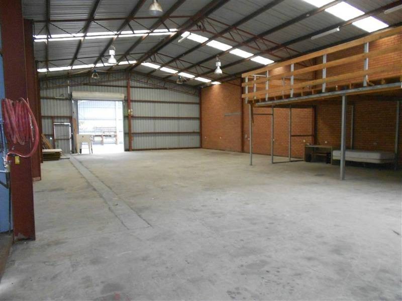 17 Kylie Cres, Batemans Bay NSW 2536