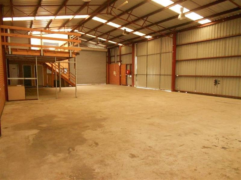 17 Kylie Cres, Batemans Bay NSW 2536