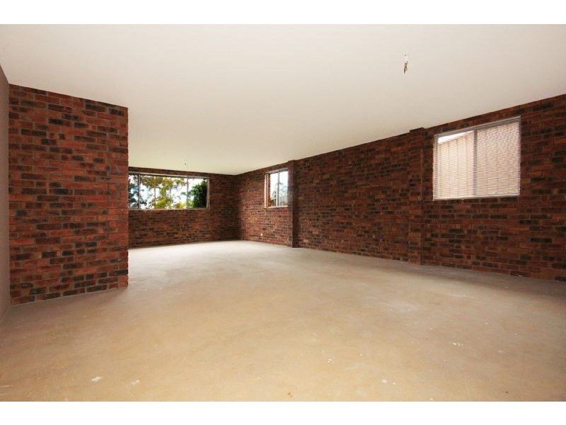 8 Poole Place, Sunshine Bay NSW 2536