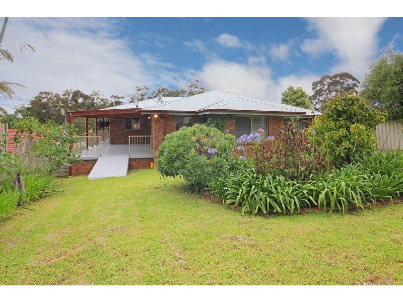 8 Poole Place, Sunshine Bay NSW 2536
