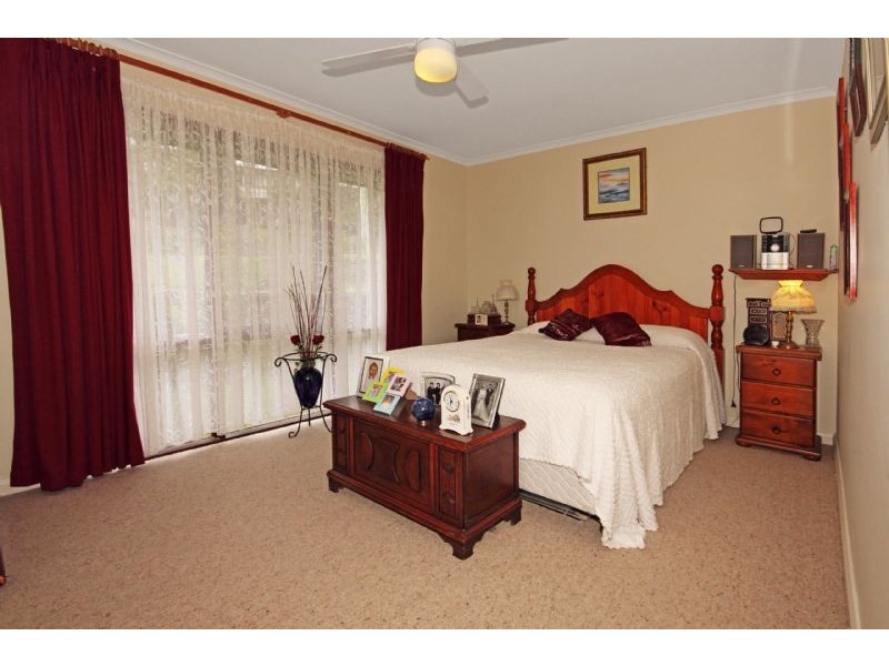 9 Beauty Crescent, Surfside NSW 2536