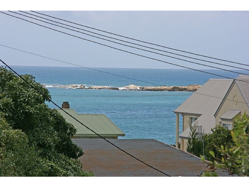 8 Marjorie Crescent, Batehaven NSW 2536