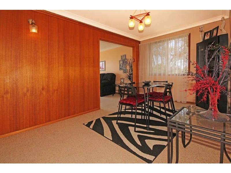 8 Marjorie Crescent, Batehaven NSW 2536