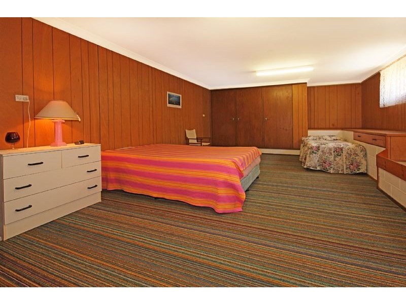 8 Marjorie Crescent, Batehaven NSW 2536