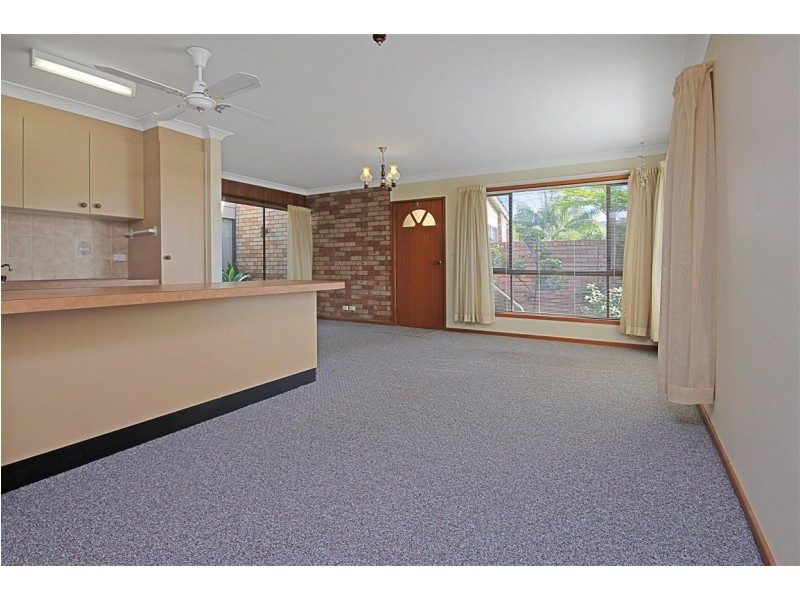 3/6 Eric Fenning Drive, Surf Beach NSW 2536