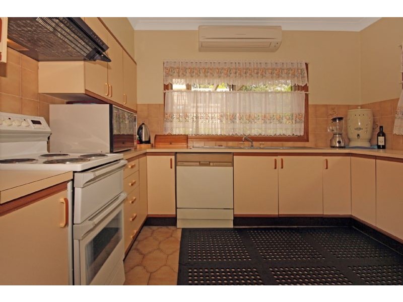 8 Burkes Way, Denhams Beach NSW 2536