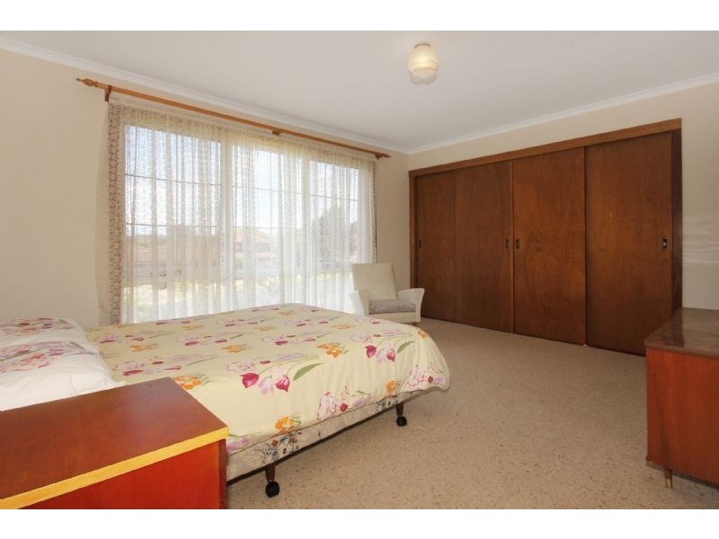 49 Eric Fenning Drive, Surf Beach NSW 2536