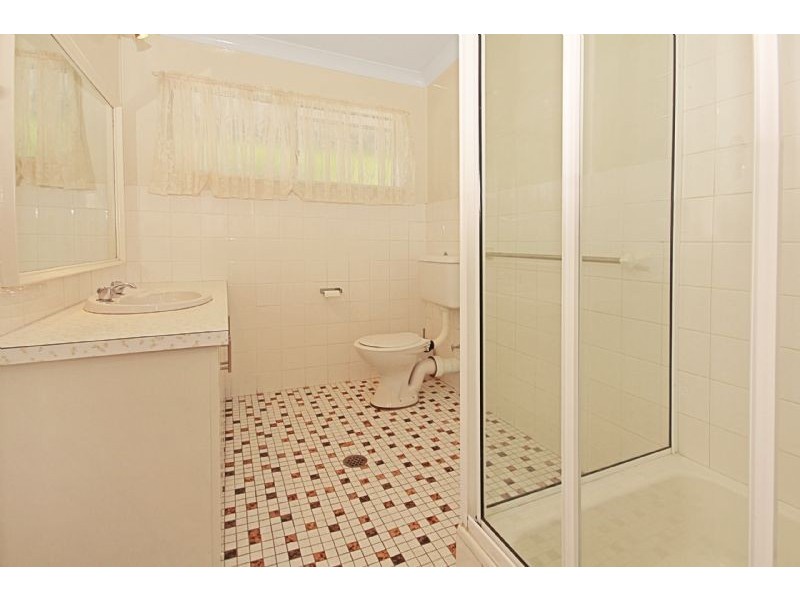 18 Matthew Parade, Batehaven NSW 2536