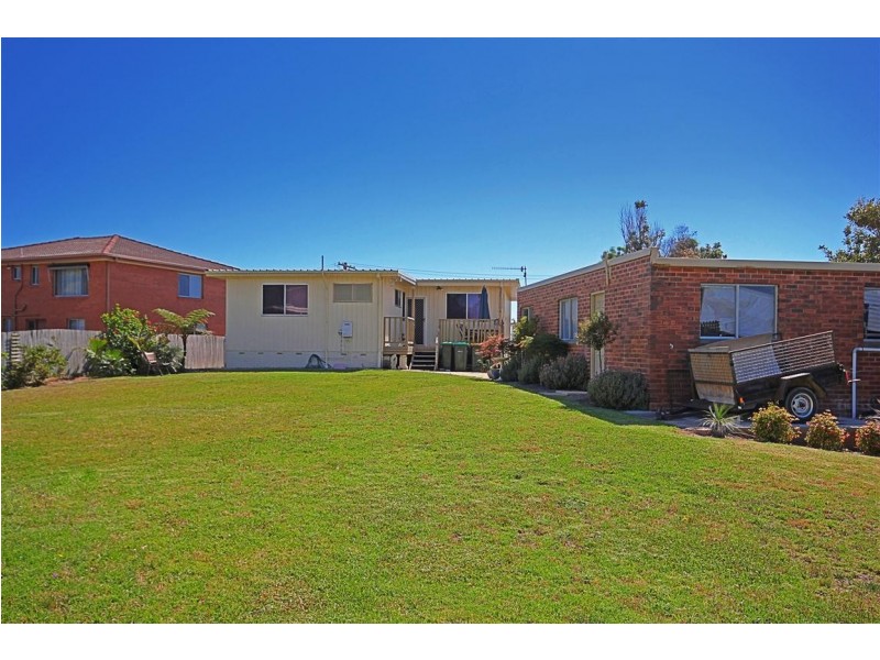 23 Muwarra Avenue, Malua Bay NSW 2536