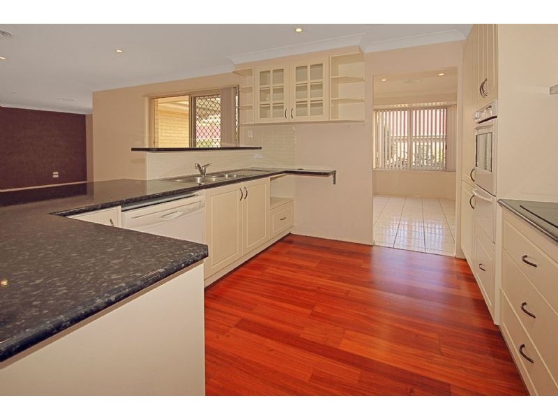 8 Wentworth Avenue, Sunshine Bay NSW 2536