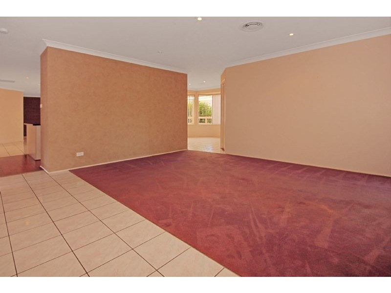 8 Wentworth Avenue, Sunshine Bay NSW 2536