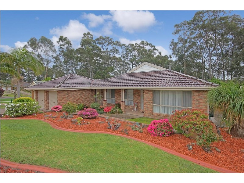 29 Thomas Mitchell Crescent, Sunshine Bay NSW 2536