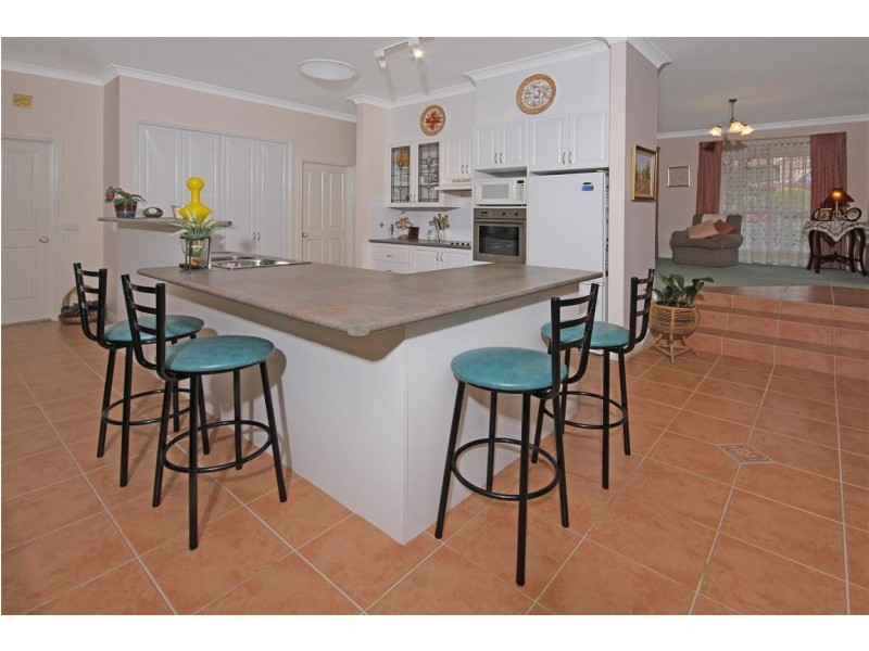 29 Thomas Mitchell Crescent, Sunshine Bay NSW 2536