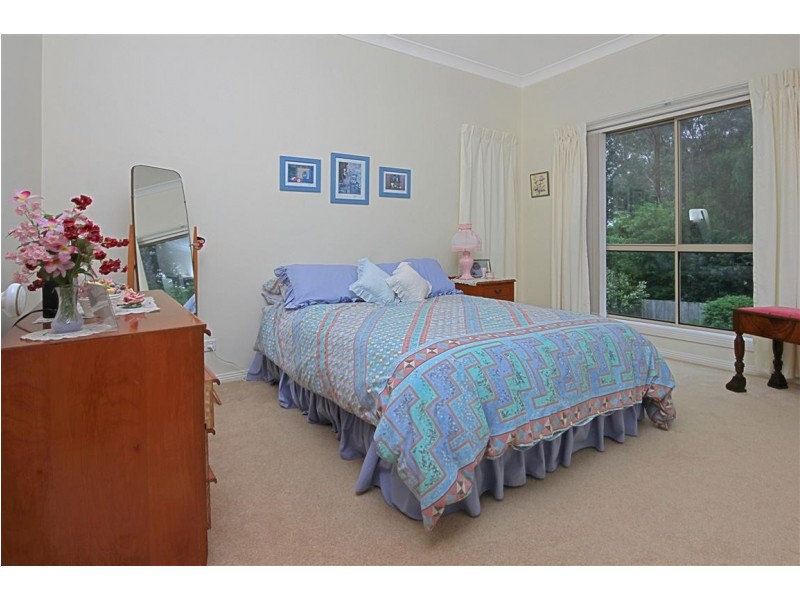 29 Thomas Mitchell Crescent, Sunshine Bay NSW 2536
