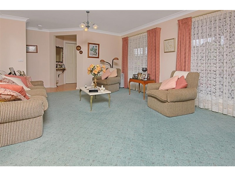 29 Thomas Mitchell Crescent, Sunshine Bay NSW 2536