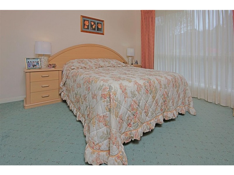 29 Thomas Mitchell Crescent, Sunshine Bay NSW 2536