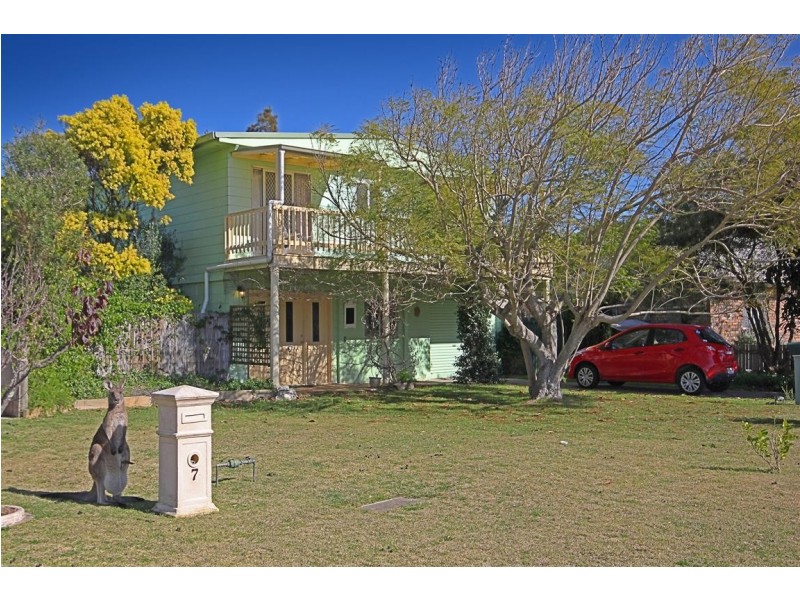 9 Excelsa Court, Maloneys Beach NSW 2536