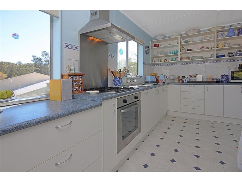 9 Excelsa Court, Maloneys Beach NSW 2536