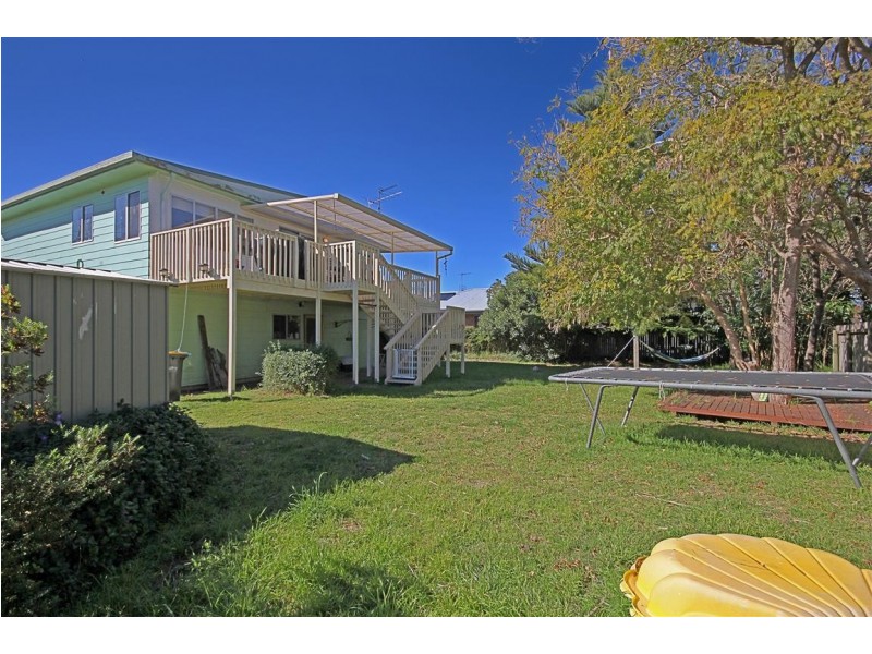 9 Excelsa Court, Maloneys Beach NSW 2536