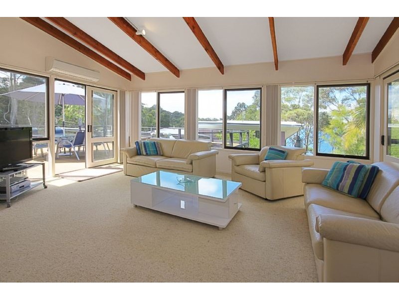 5a Karana Close, Long Beach NSW 2536