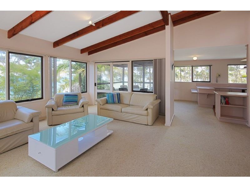 5a Karana Close, Long Beach NSW 2536