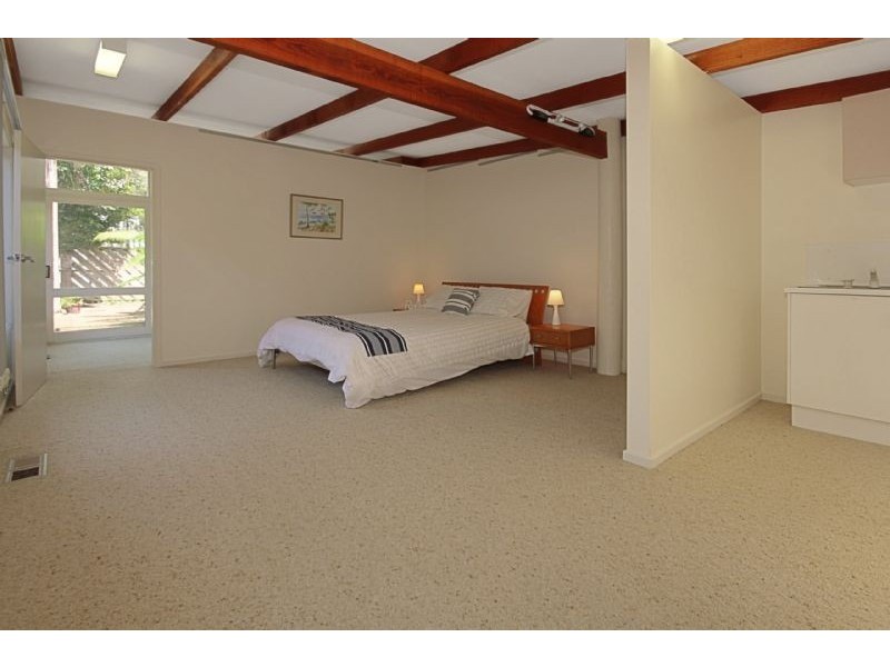 5a Karana Close, Long Beach NSW 2536