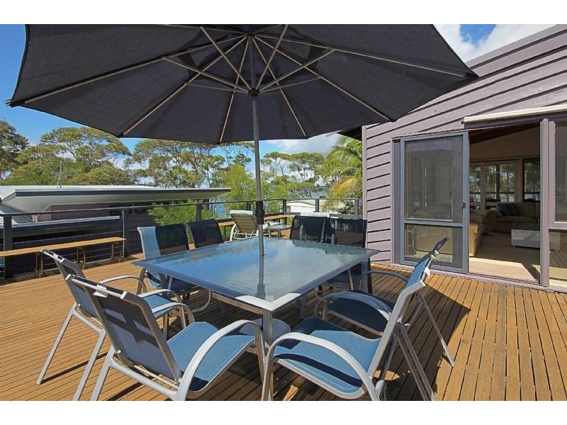 5a Karana Close, Long Beach NSW 2536