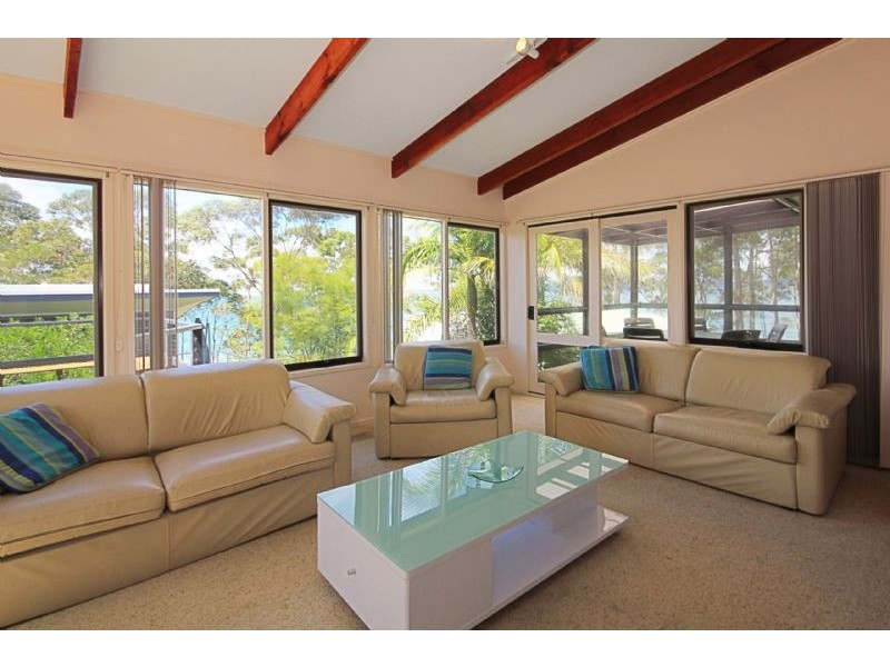 5a Karana Close, Long Beach NSW 2536