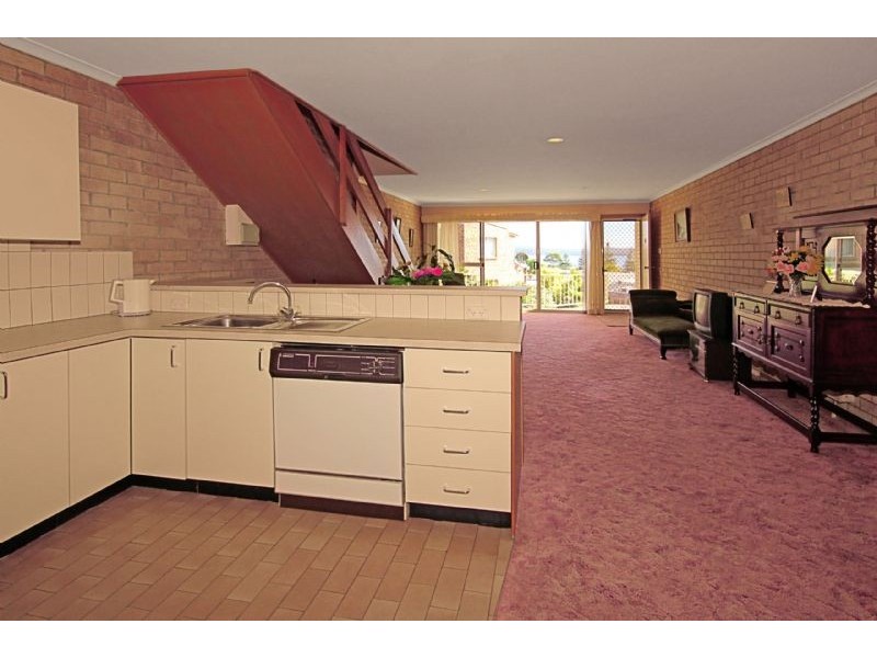 4/10 Corrigan Crescent, Batehaven NSW 2536